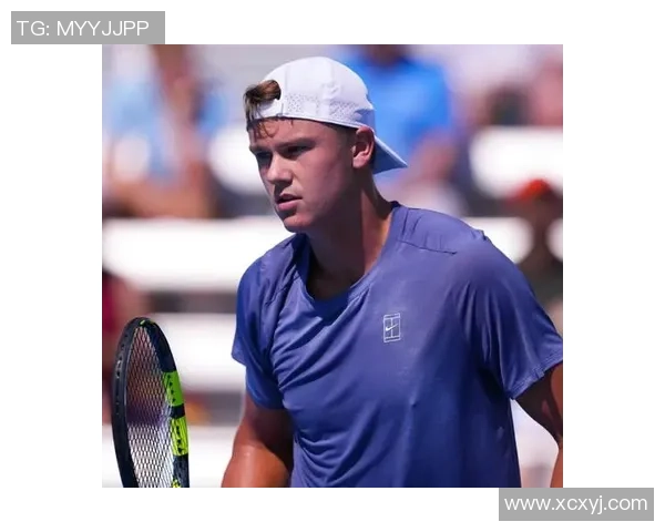 足球明星在比赛中意外被脱裤子引发全场哗然引起媒体热议 足球明星在比赛中意外被脱裤子引发全场哗然引起媒体热议