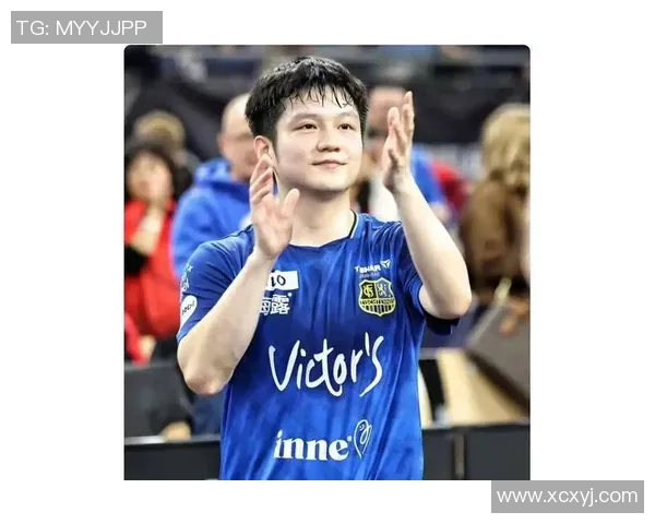 足球明星大立远射技惊四座助球队逆转胜利展现超凡球技与团队默契