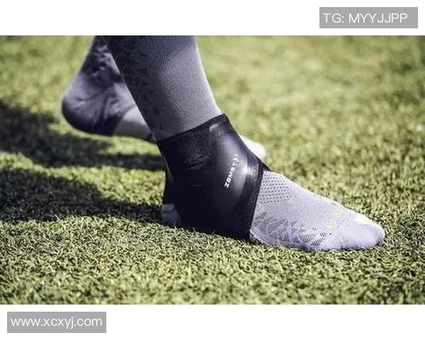 足球明星如何有效保护脚踝以避免受伤和提高竞技表现的技巧与方法