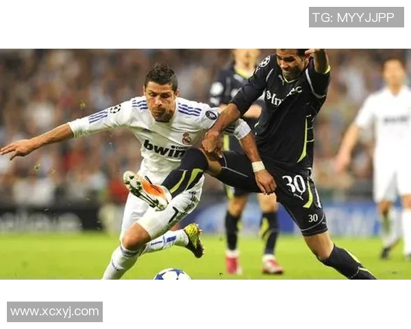 足球明星实力全面对比分析表格助你了解球员真实水平与表现