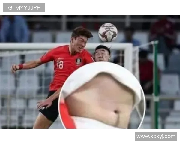 足球明星展现完美腹肌全身照引发粉丝热议与健身潮流追捧