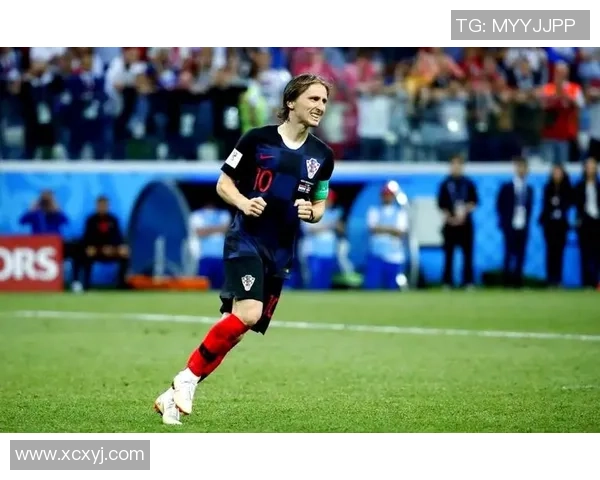 足球明星植发成功逆袭发际线重塑自信与风采的传奇之路 足球明星植发成功逆袭发际线重塑自信与风采的传奇之路