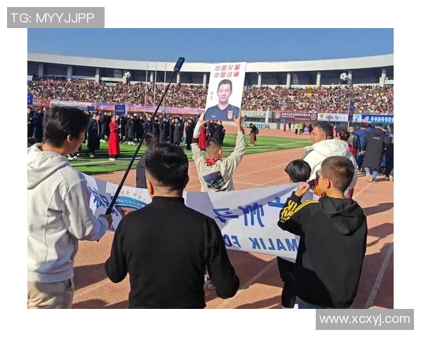 足球明星杨晨的父亲背后的故事与对儿子的影响