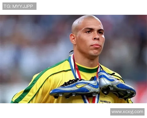 足球明星曾使用的传奇球员们的辉煌足迹与成就回顾