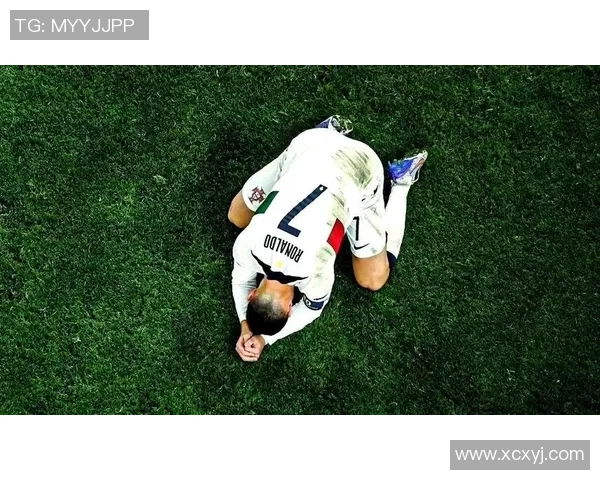 足球明星离场瞬间回顾精彩时刻与感人告别的合集